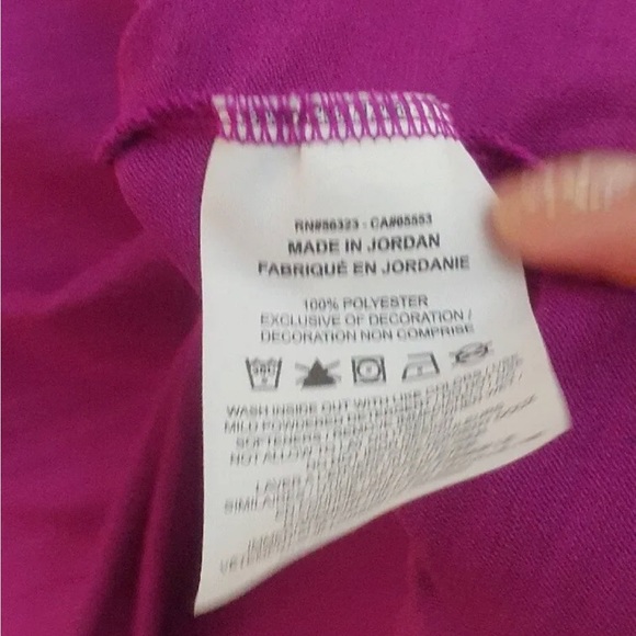 Nike x Peloton Dri-Fit XL women’s magenta short sleeve workout shirt NWT - Picture 6 of 6